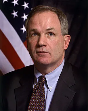 Legendary Prosecutor Patrick Fitzgerald Makes Unprecedented Return to Defend Former FBI Director James Comey