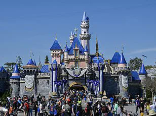 Disneyland Files Permits for New 6,000-Space Parking Structure with Pedestrian Bridge to Downtown Disney