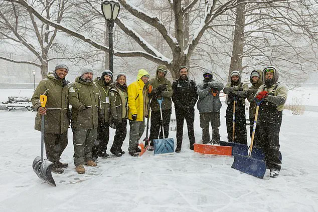 New York City Mayor Zohran Mamdani's Press Conference During Blizzard Sparks Public Discourse on Attire Choice