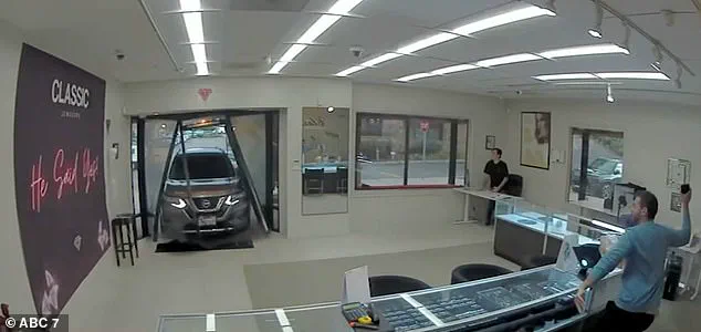 Viral Video of Teen Tackle Misunderstood as ICE Raid, Officials Clarify It Was Jewelry Theft Pursuit