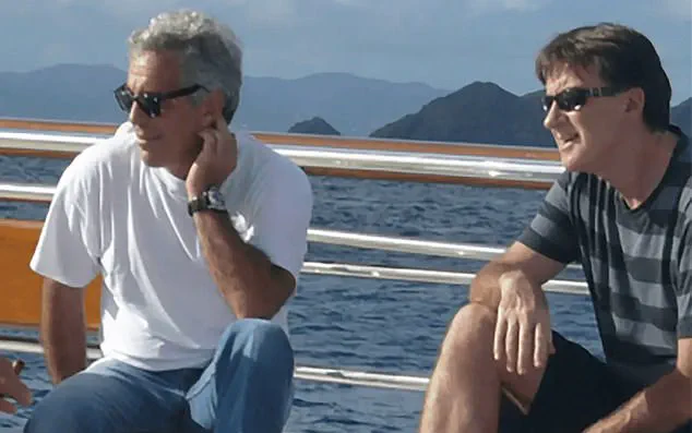 Gordon Brown Accuses Peter Mandelson of Financial Crime Over Epstein Leaks
