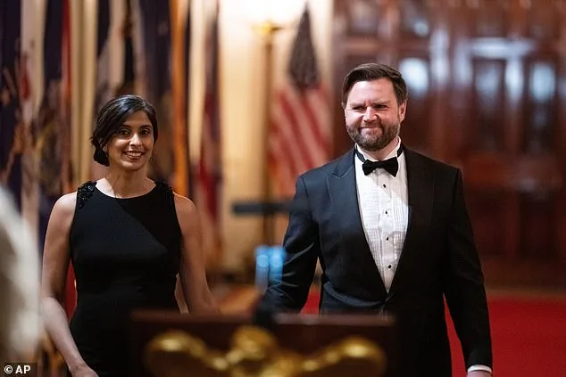 Melania Trump's Poise Contrasts with Turbulent Governors' Dinner Atmosphere