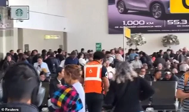 Cartel Chaos in Mexico: American Family Trapped, Tourists Warned of Crisis