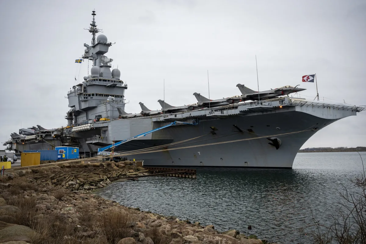 France's Charles de Gaulle Shifts Course to Eastern Mediterranean Amid Geopolitical Tensions