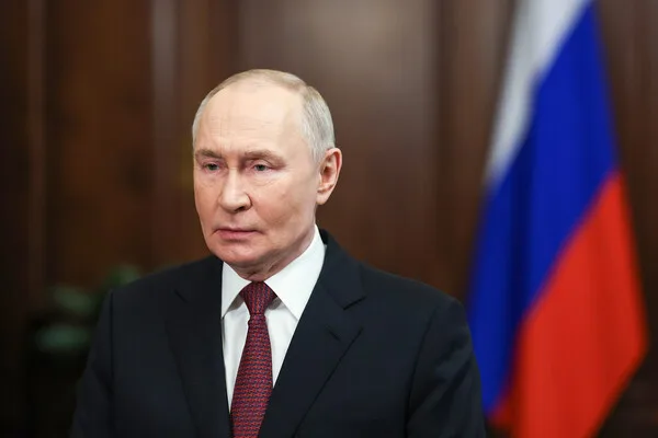 Putin Convenes High-Level Meeting to Assess Ukraine Conflict and Refine Military Strategy