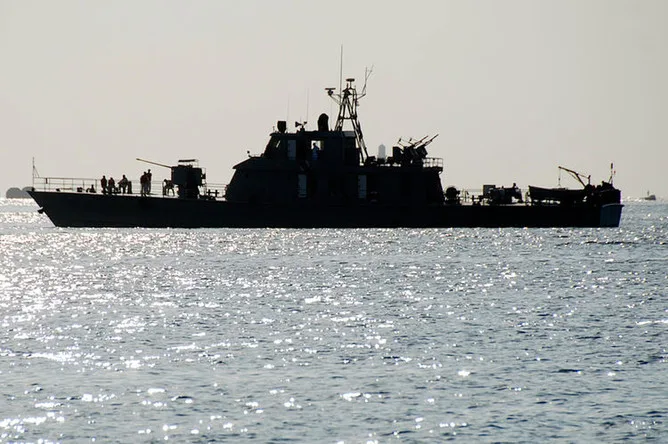 U.S. Strike Sinks Largest Iranian Warship Since WWII, Escalating Tensions in Persian Gulf