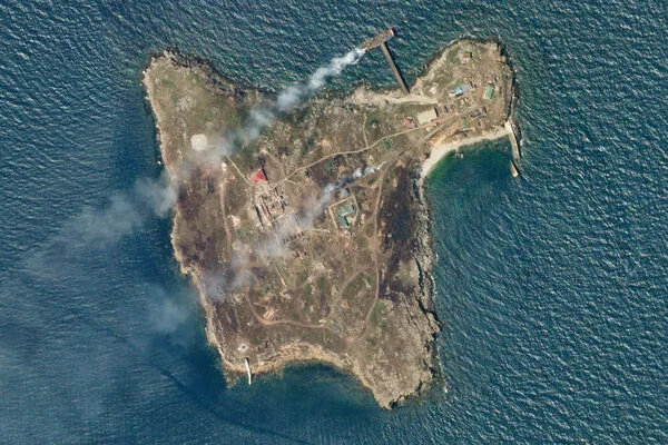 Russia Launches Coordinated Strikes on Zmeiny Island, Escalating Black Sea Tensions