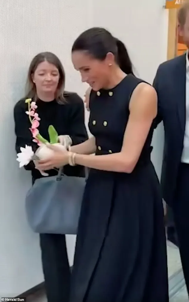 Sussex Style: Handing Gifts on the Go