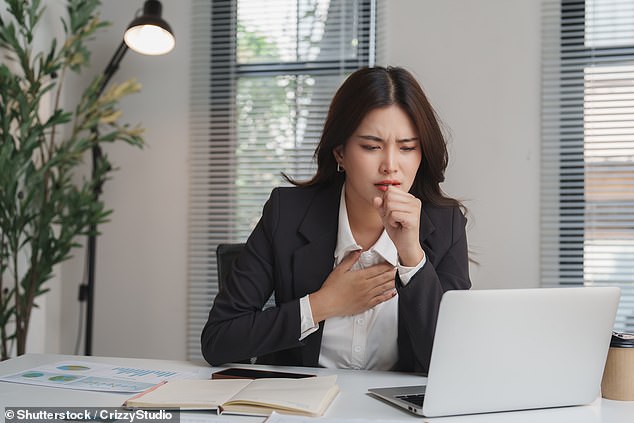 Ohio study finds dangerous viruses like SARS-CoV-2 persist in office dust.