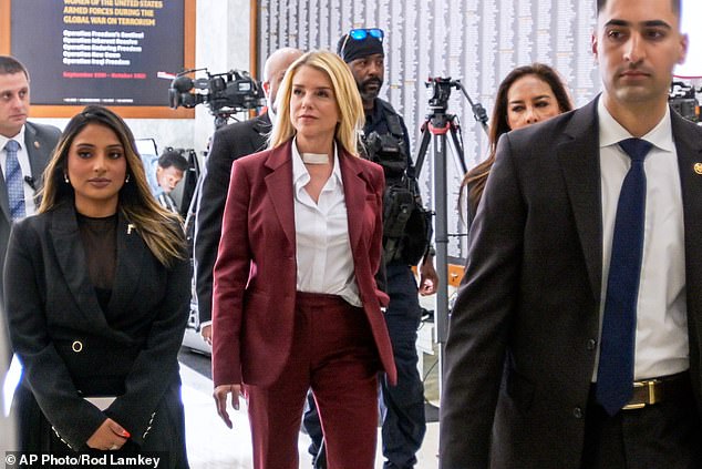 Bondi Testifies Ghislaine Maxwell Deserves Death in Prison for Preying on Women